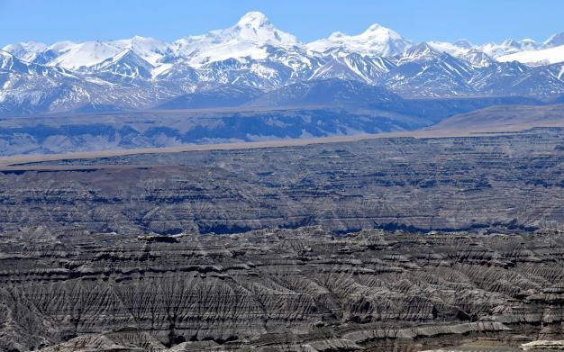 4月5日，西藏阿里札達(dá)土林?！±盍?攝