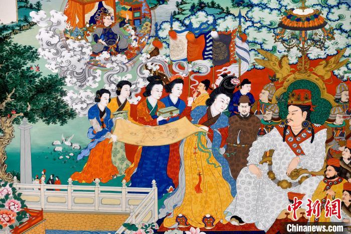 圖為5月16日，展覽中的新創(chuàng)唐卡作品(局部)?！±盍?攝